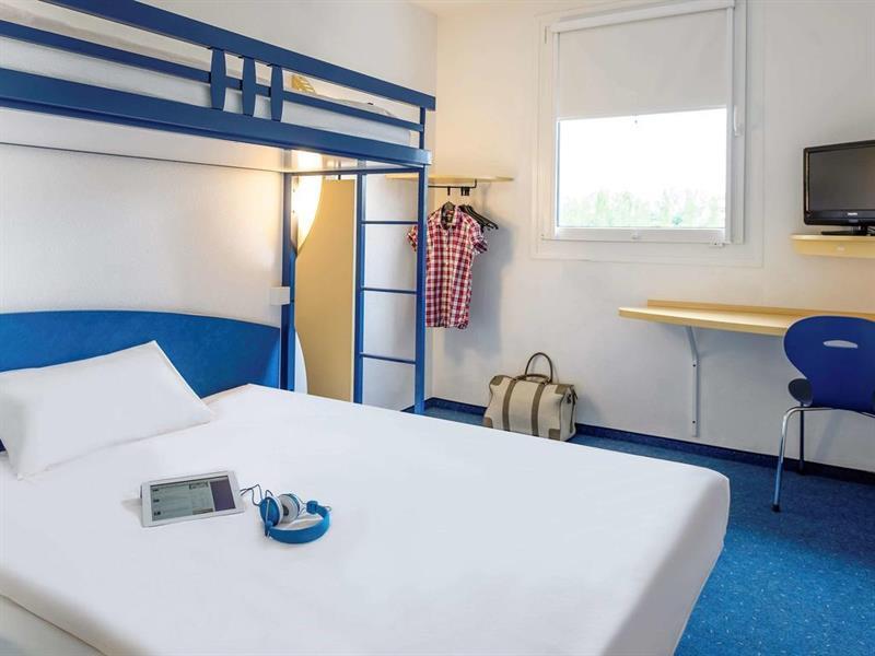 Ibis Budget Rochefort ภายนอก รูปภาพ