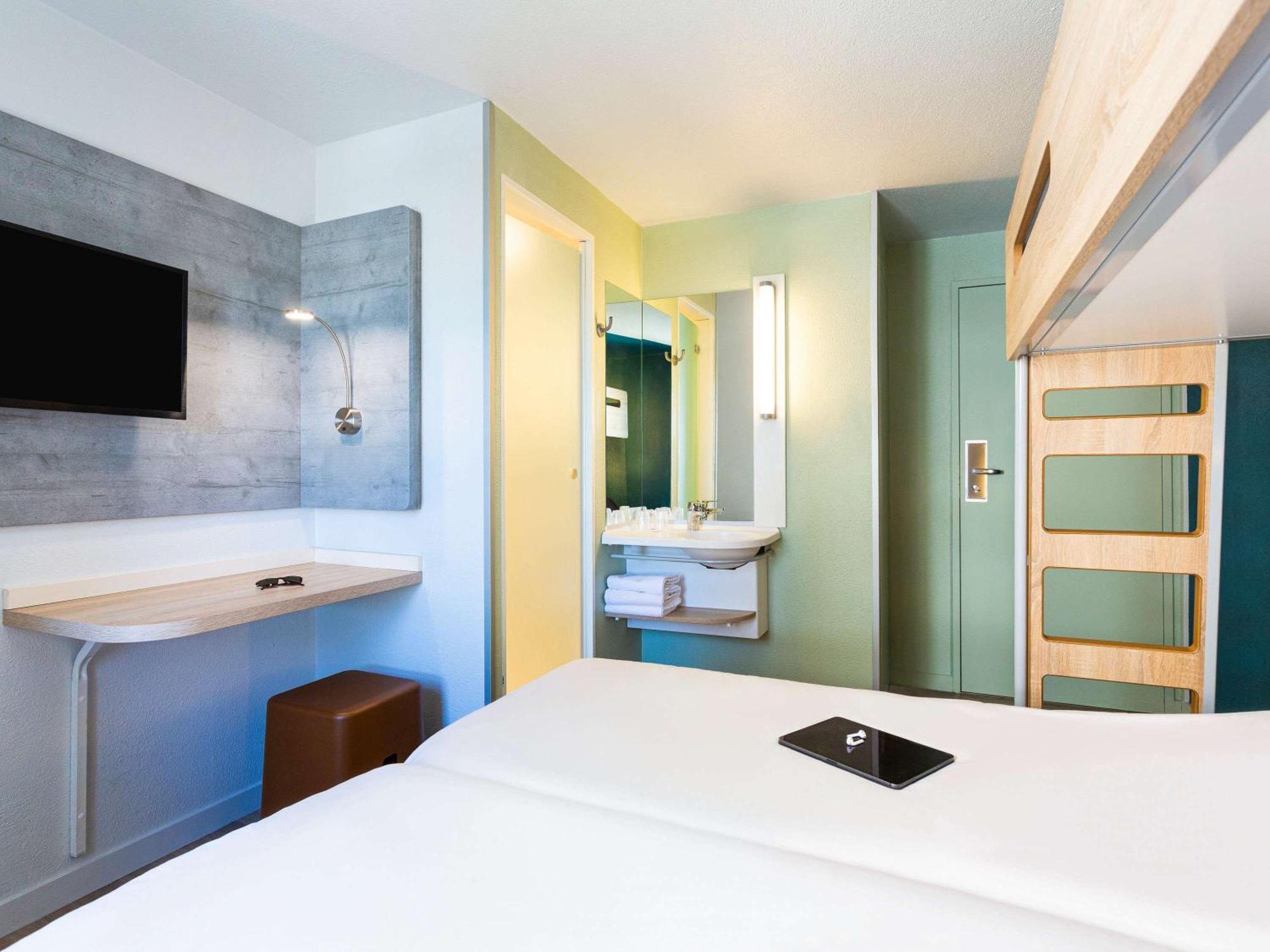 Ibis Budget Rochefort ภายนอก รูปภาพ