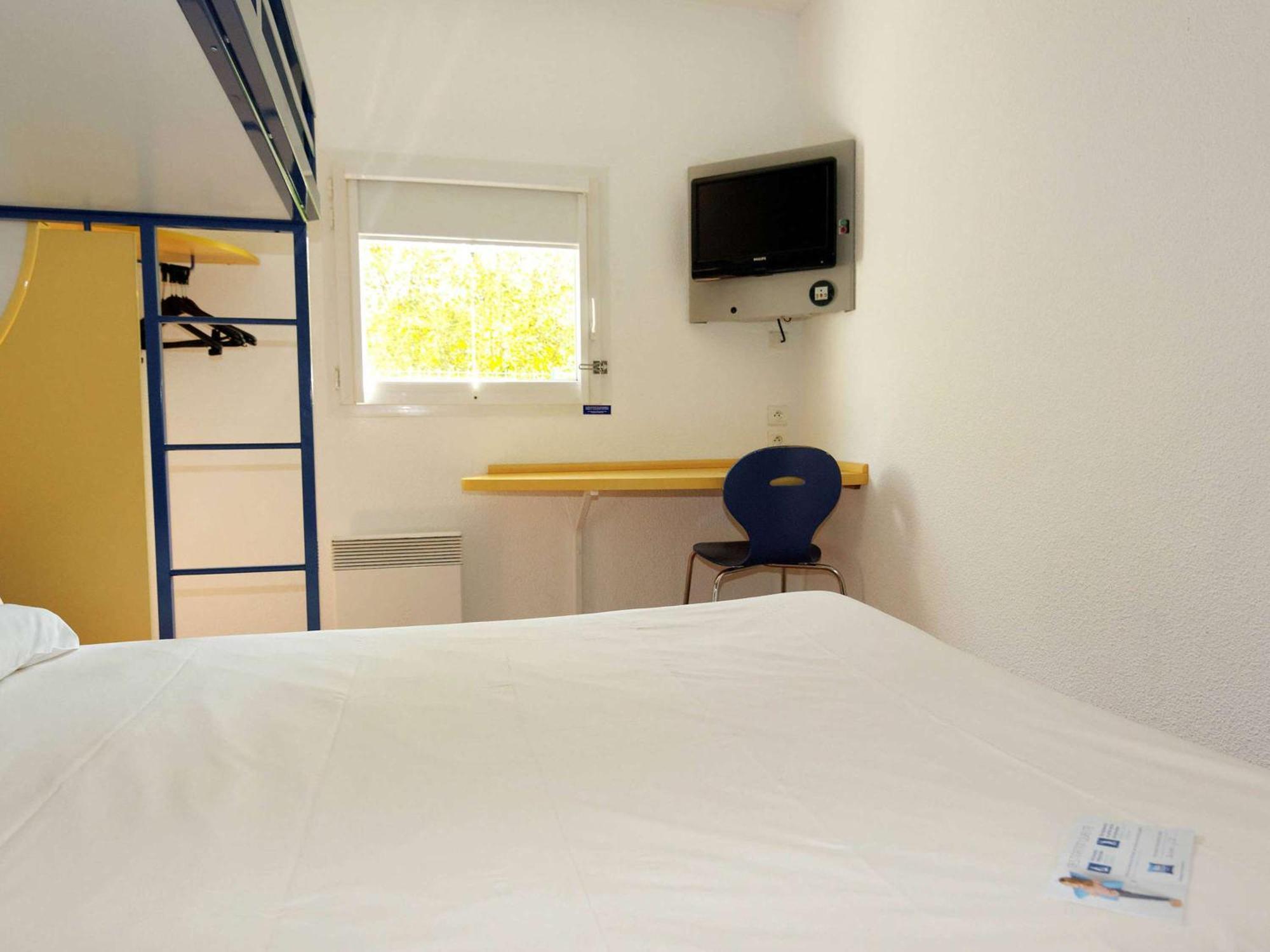 Ibis Budget Rochefort ภายนอก รูปภาพ