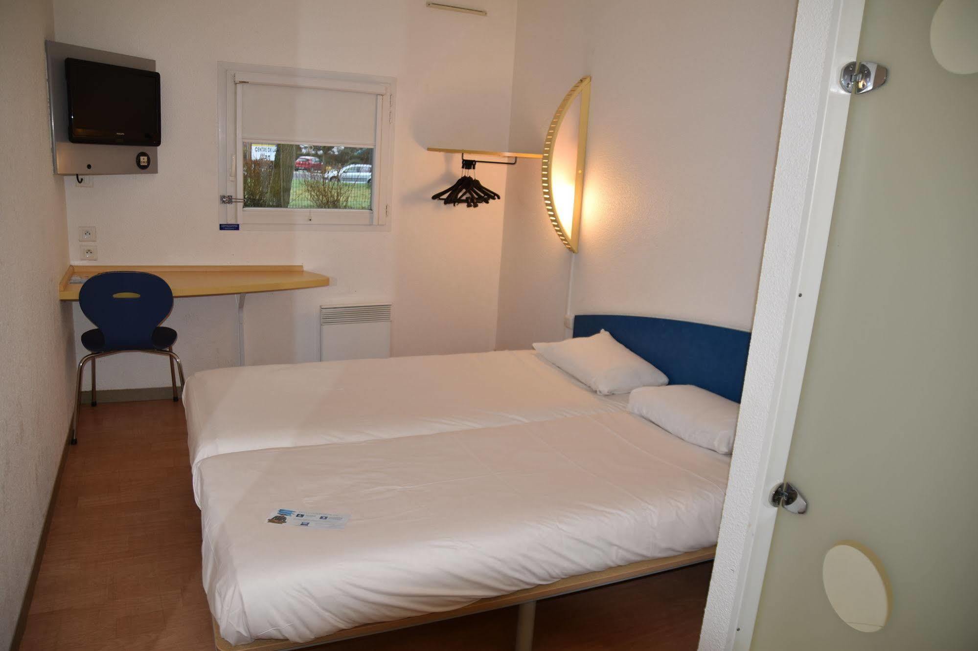 Ibis Budget Rochefort ภายนอก รูปภาพ