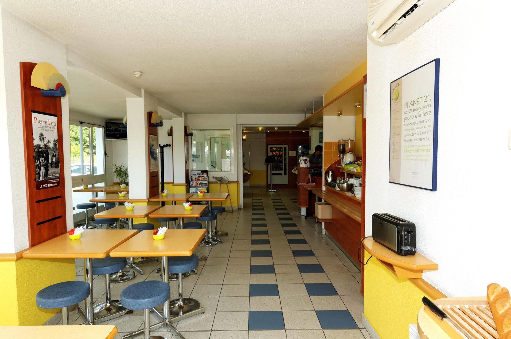 Ibis Budget Rochefort ภายนอก รูปภาพ